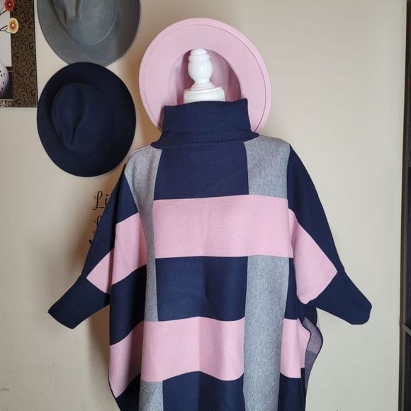 Stylish Soft Cozy Poncho - Picture 17 of 17